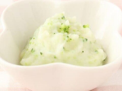 離乳食【中期】冷凍ブロッコリーとじゃが芋のミルク煮